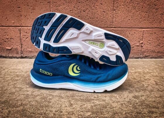 Picture of Topo Athletic Magnifly 5